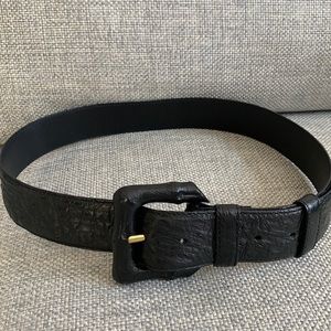 Vintage Gucci black ostrich leather belt